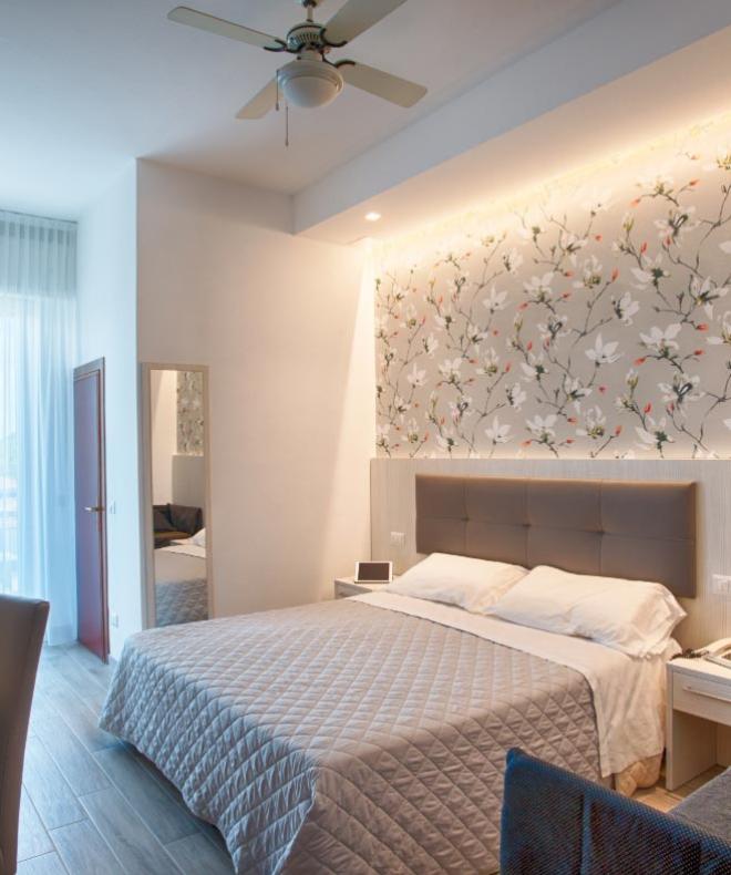 hotelmirabelviserba it home 016
