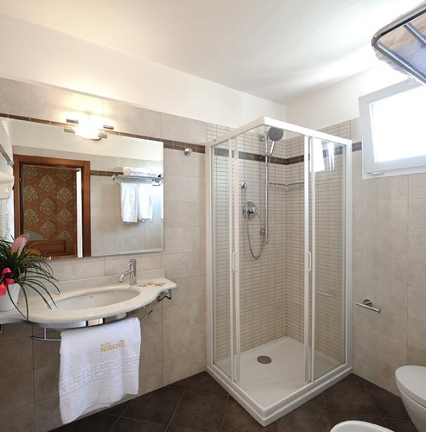 hotelmirabelviserba en attic-rooms 017