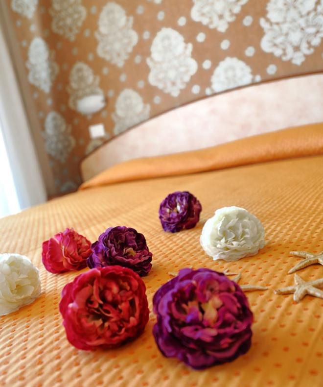 hotelmirabelviserba en attic-rooms 013