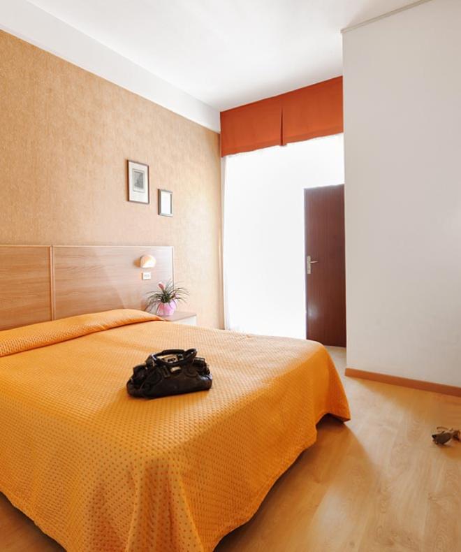 hotelmirabelviserba fr comfort 013